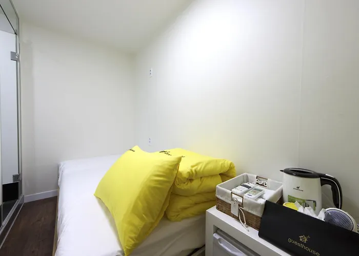 24 Myeongdong Town 4* Сеул